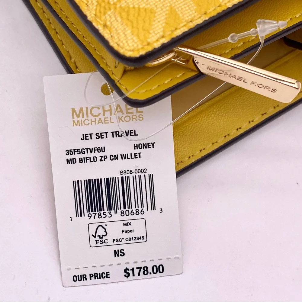 Michael Kors Jet Set Medium Printed Signature Logo Wallet